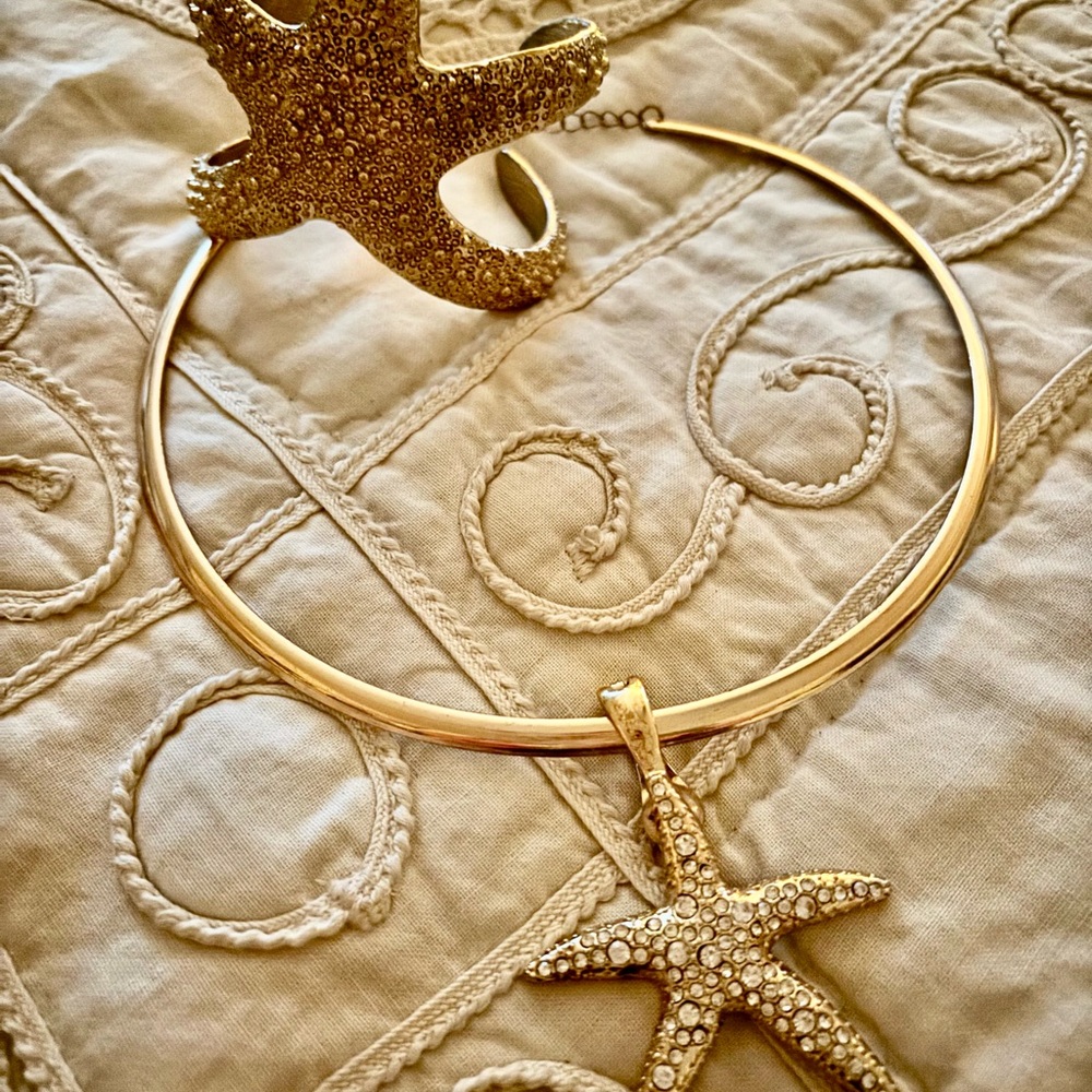 Gold Starfish Necklace and bracelet Set